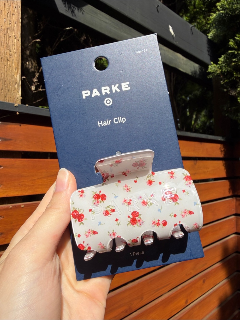 NEW PARKE Floral White Hair Claw Clip